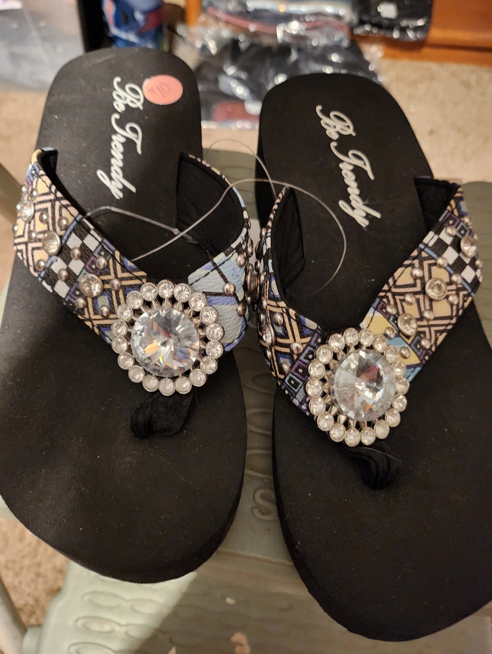NEW Be TRENDY Black Rhinestone Women's Flip Flops  8